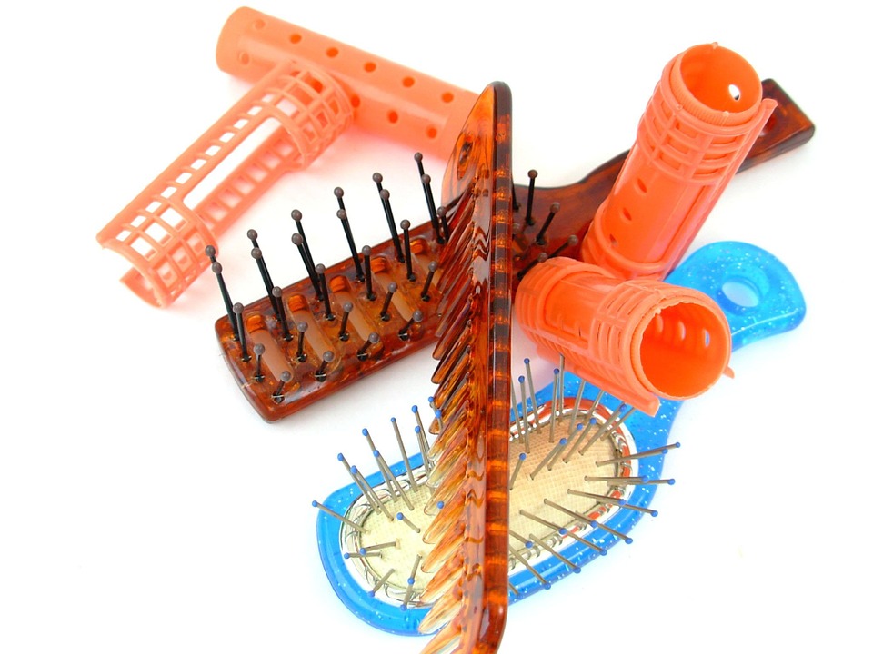 comb and roller
